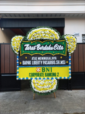 Papan Bunga Duka di Simpang Jernih