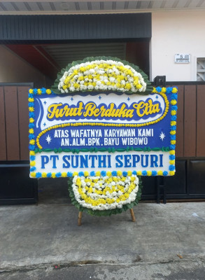 Papan Bunga Duka di Simpang Jernih