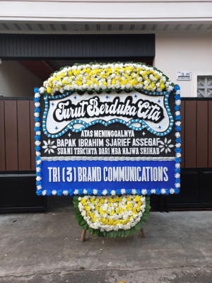 Papan Bunga Duka di Simpang Jernih